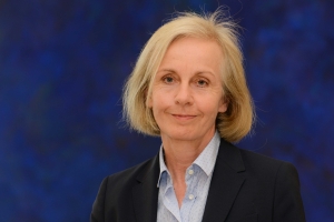 Porträt von Prof. Ursula Münch, Mitglied im bidt-Direktorium. Foto: bidt/Diane von Schoen